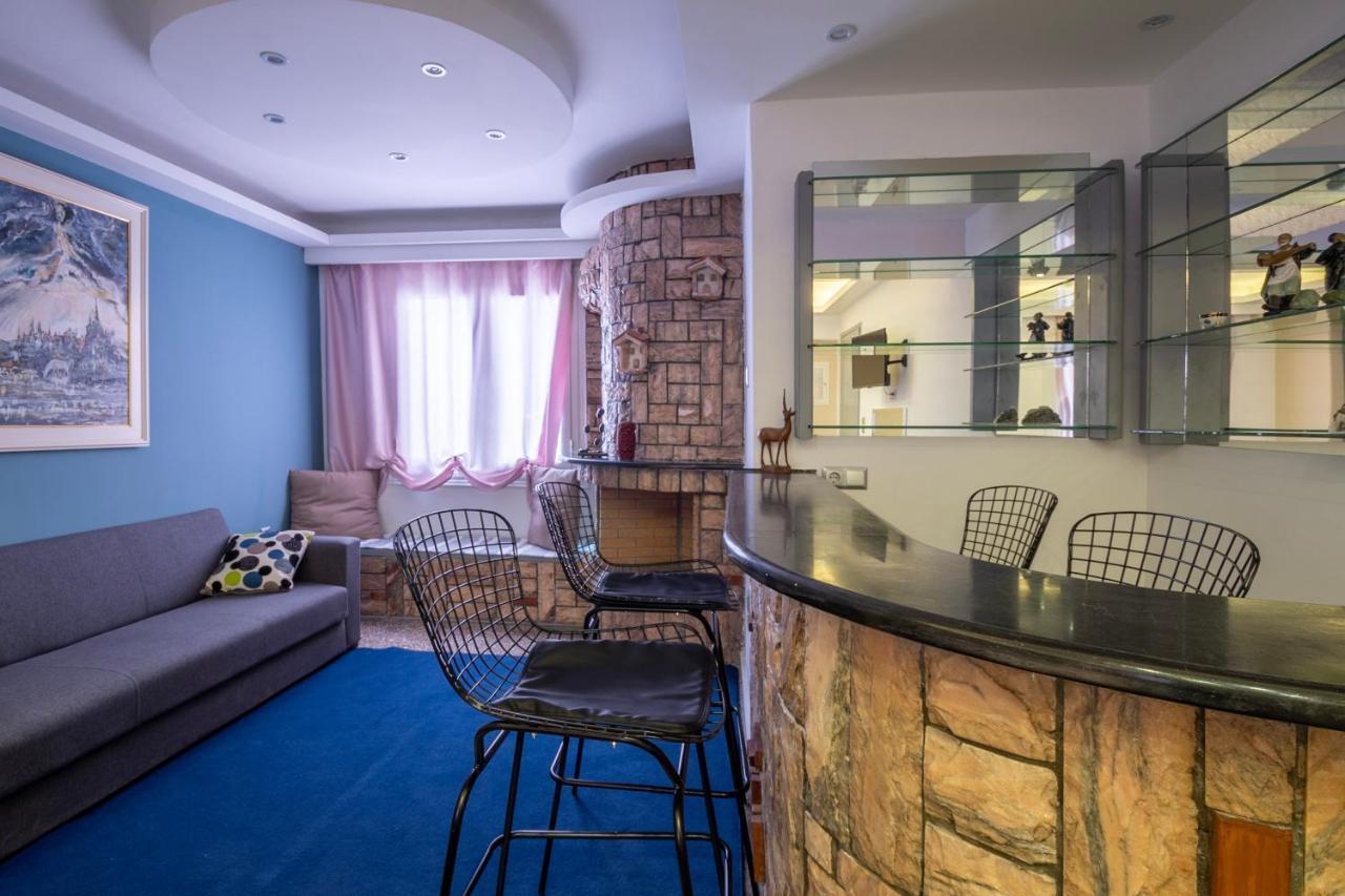 Ririka Athens Homes Ngoại thất bức ảnh