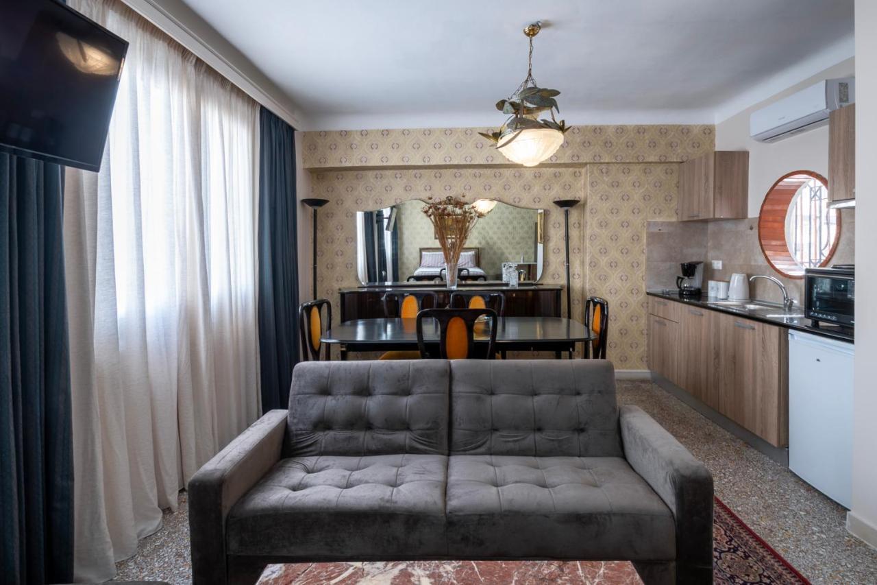 Ririka Athens Homes Ngoại thất bức ảnh